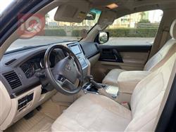 تۆیۆتا لاند کروزەر